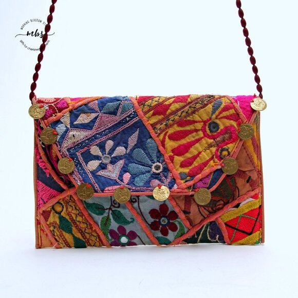 NWT Jogruti Embroidered Patchword Crossbody Bag - Picture 6 of 14